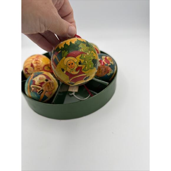 Vintage Bloomingdales Florida Christmas Ornament Balls Paper Mache Set of 7 New - Picture 6 of 16